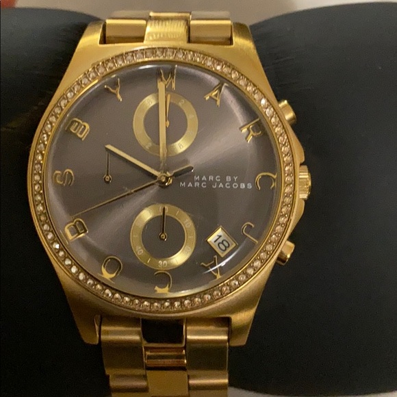 Watch - Picture 2 of 6